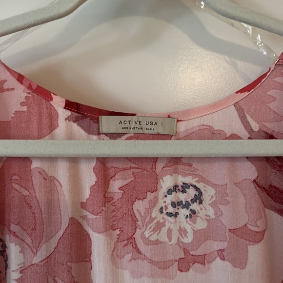 ACTIVE USA | Floral Kimono in Red Poppy Floral Print Rayon - Picture 4 of 13